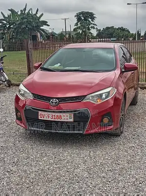 Toyota Corolla 2016 Red