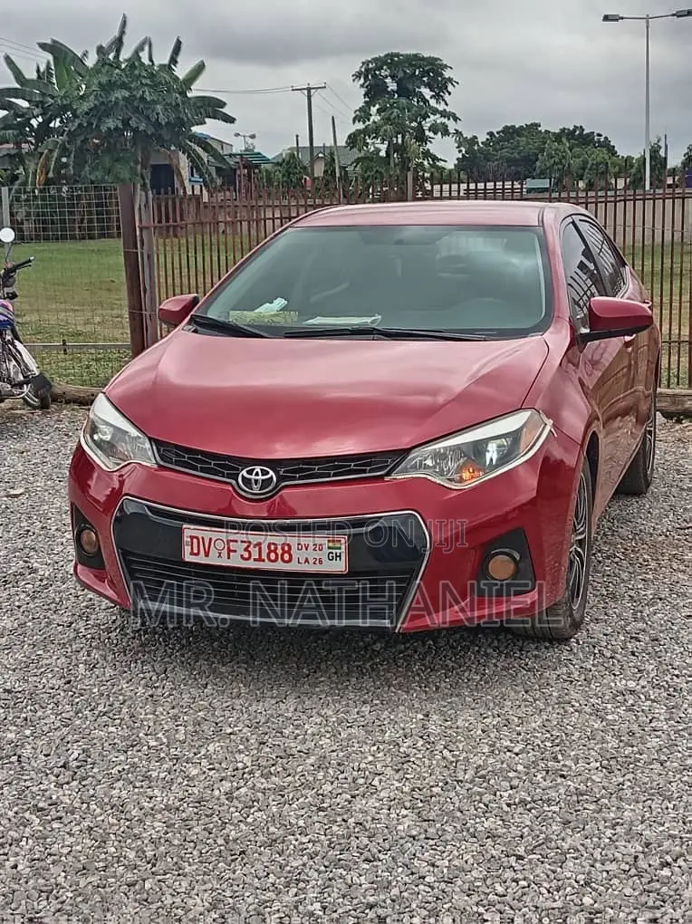 Toyota Corolla 2016 Red