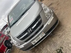 Hyundai H1 2016 Silver