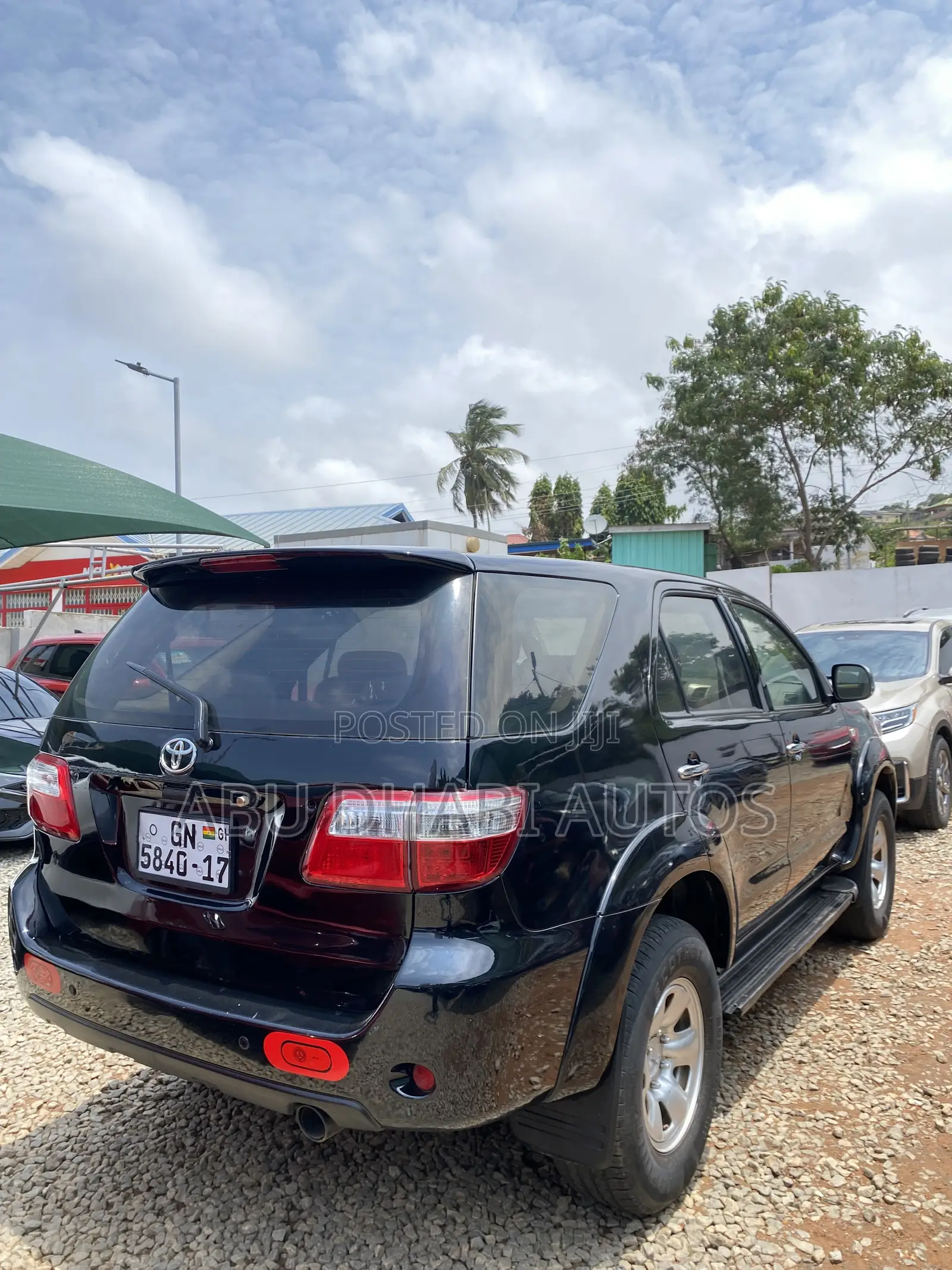 Toyota Fortuner 2.5 D AWD 2010 Black