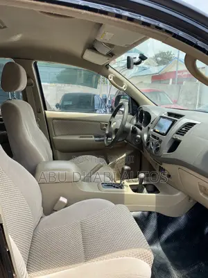 Toyota Fortuner 2.5 D AWD 2010 Black