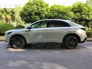 Honda e:NS2 2025 Silver