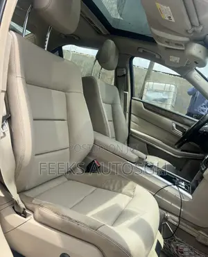 Mercedes-Benz E350 Base 4Matic Sedan AWD (3.5L 6cyl 7A) 2014 Black
