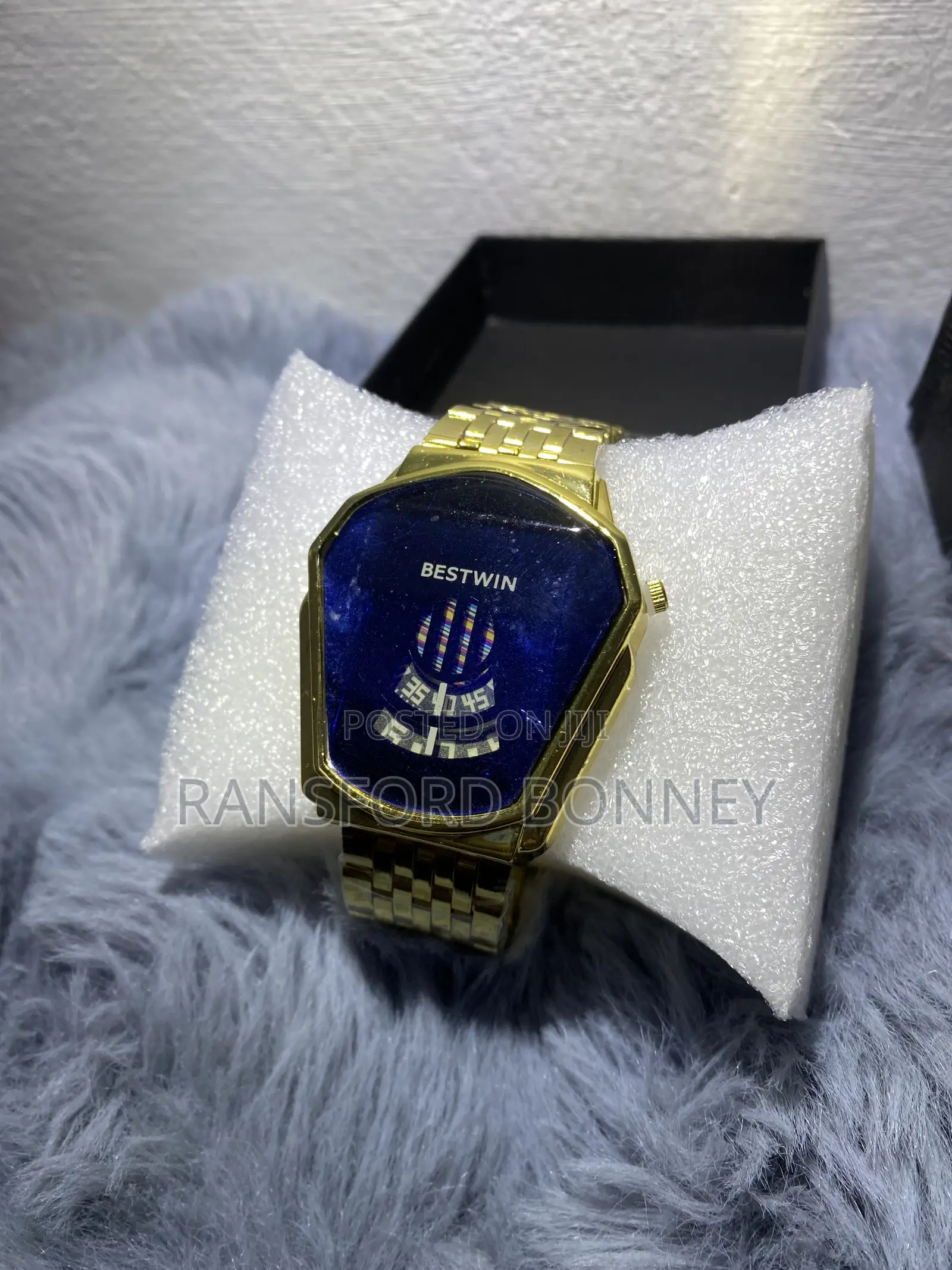 Bestwin Luxury Gold Men’s Watch