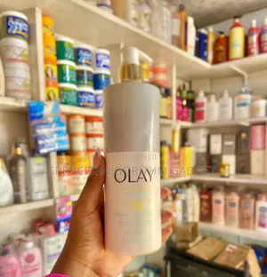 Olay Collagen/ Total Effect/Vitc/Retinol Body Lotions and Shower Gels