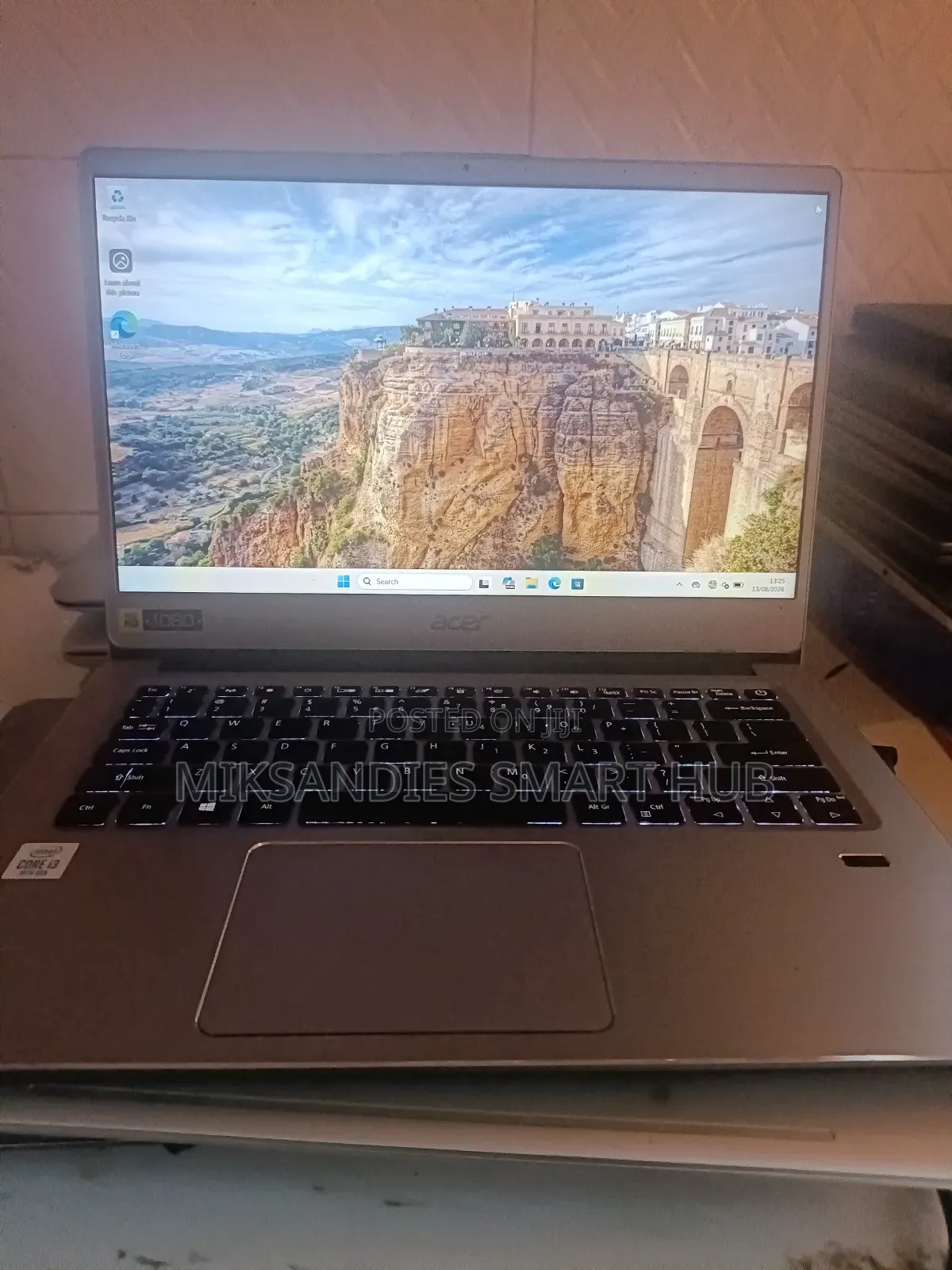 Laptop Acer Swift 8GB Intel Core i3 SSD 256GB