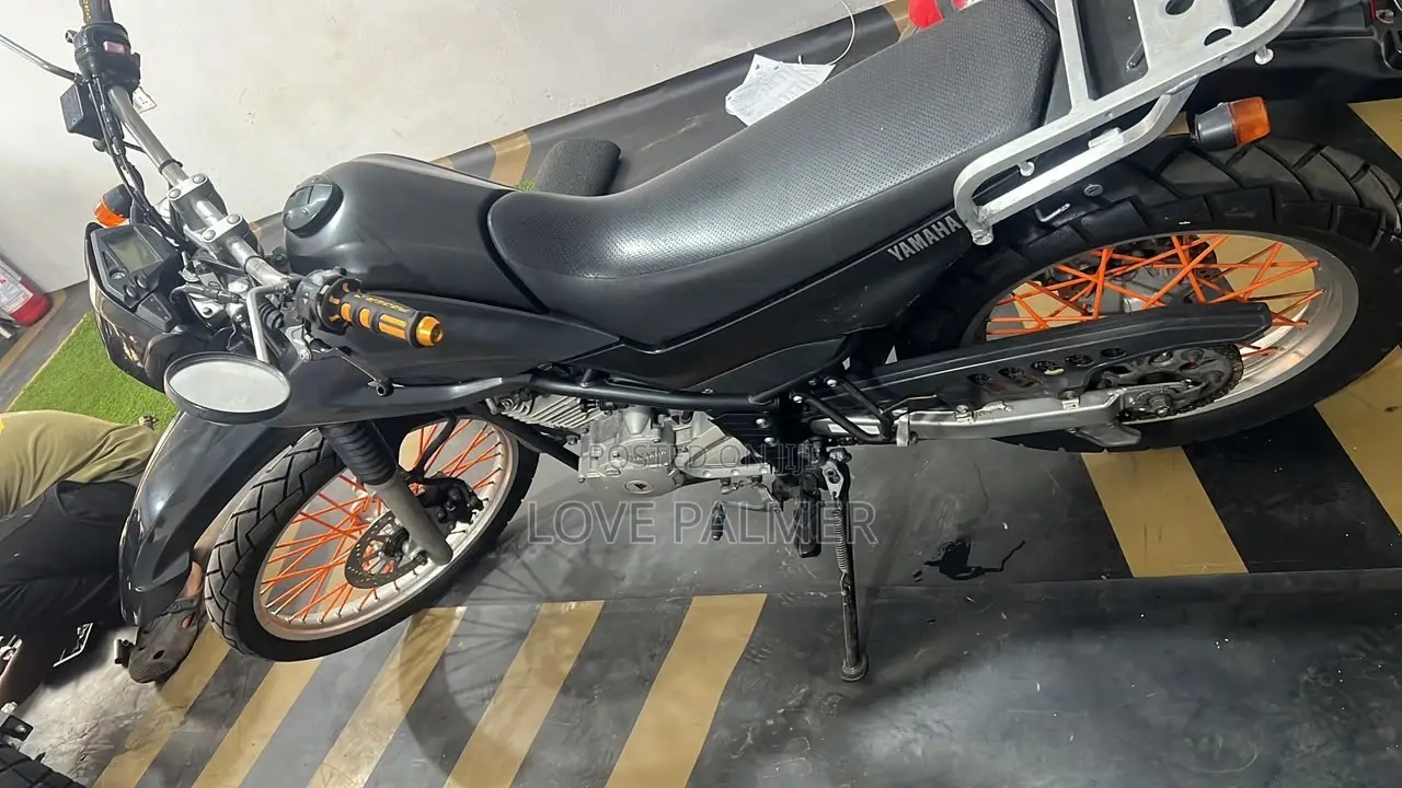 Yamaha 2018 Black