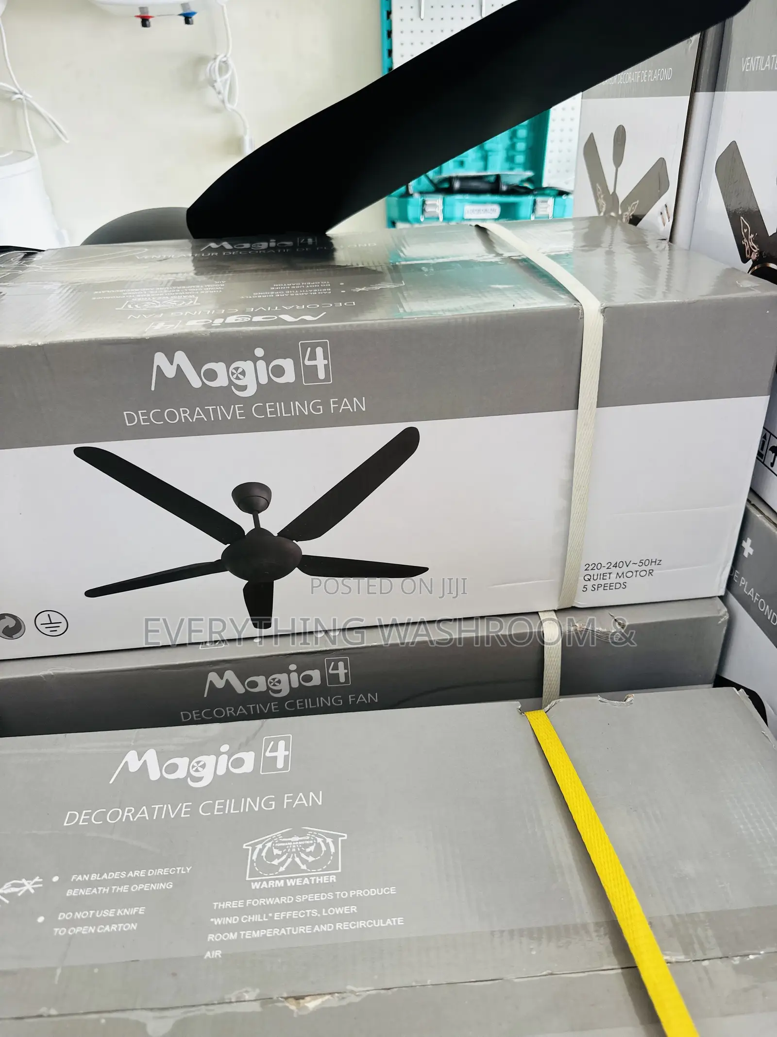 Magia 4 Decorative Ceiling Fan – 5-Blade Quiet Motor Model (Black)