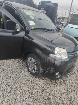 Toyota Sienta 2016 Black