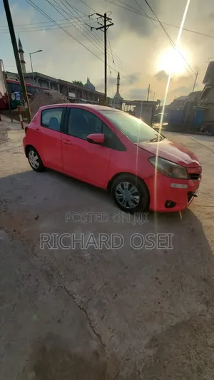 Toyota Vitz 2012 Pink