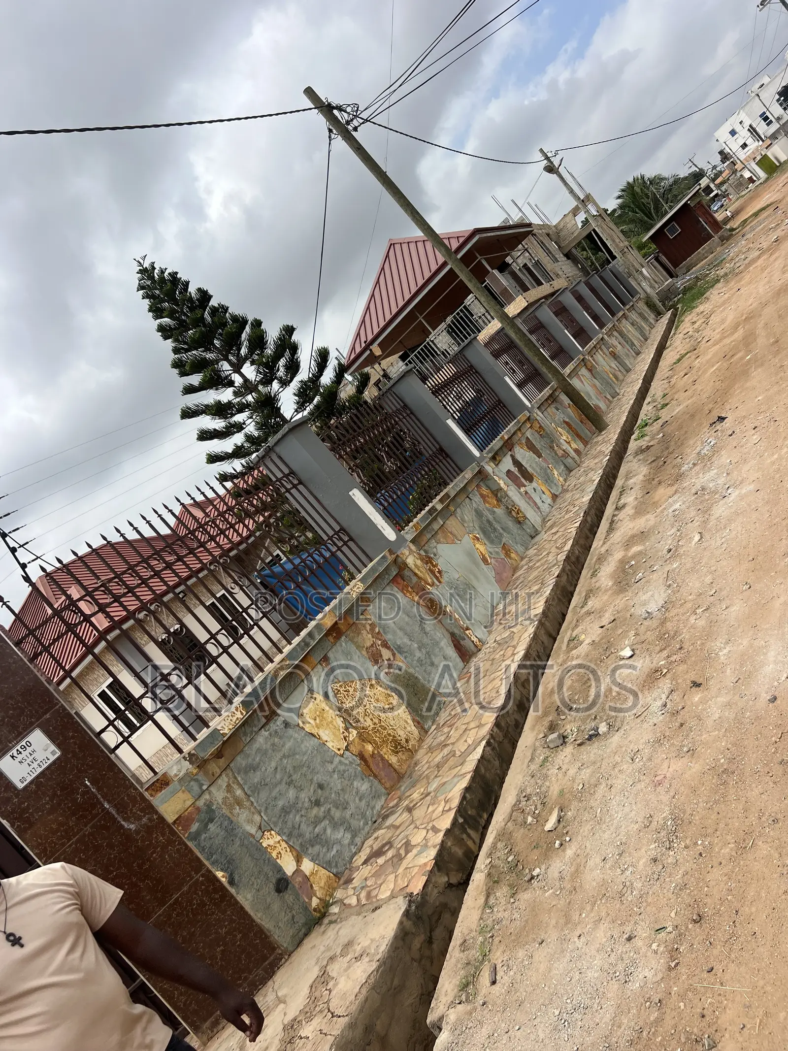 Furnished 5bdrm House in Lakeside for sale