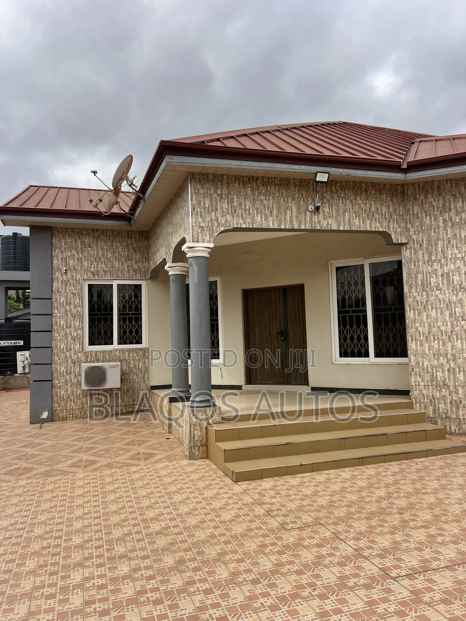 Furnished 5bdrm House in Lakeside for sale