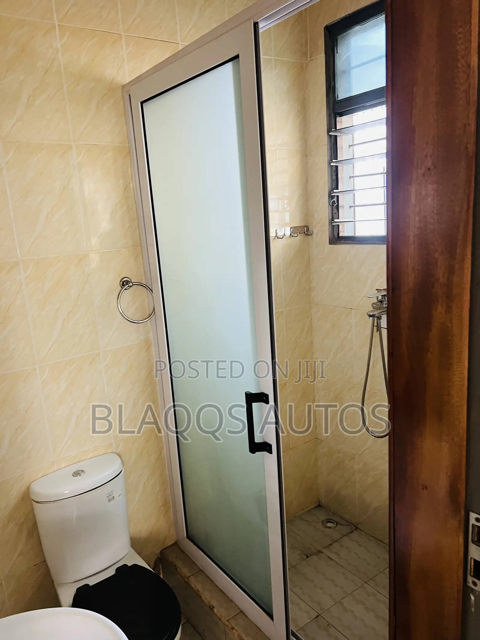 Furnished 5bdrm House in Lakeside for sale