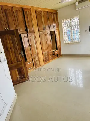 Furnished 5bdrm House in Lakeside for sale