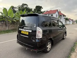 Toyota Voxy 2013 Black