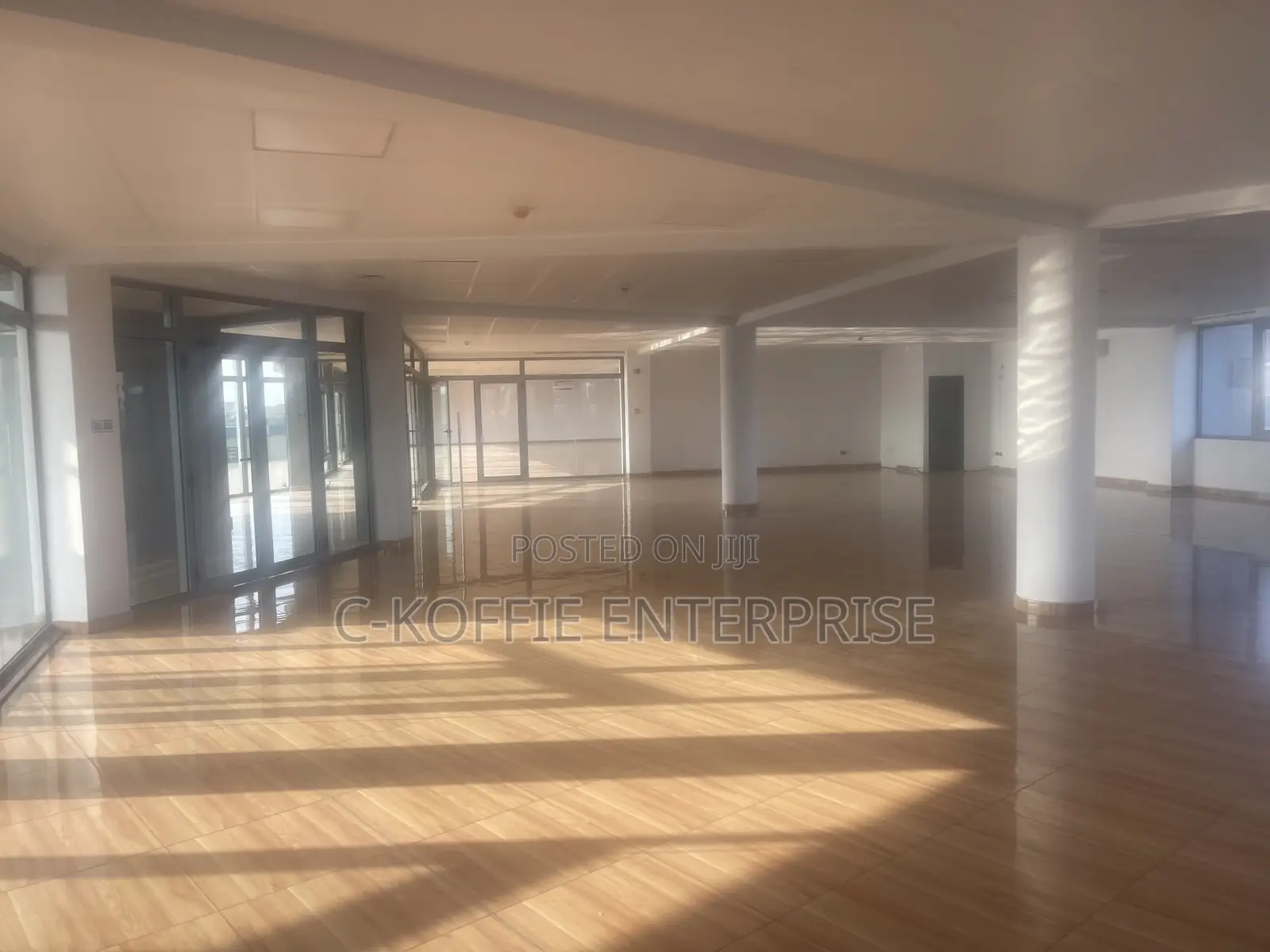1800 SQM Office at Airport for Rent
