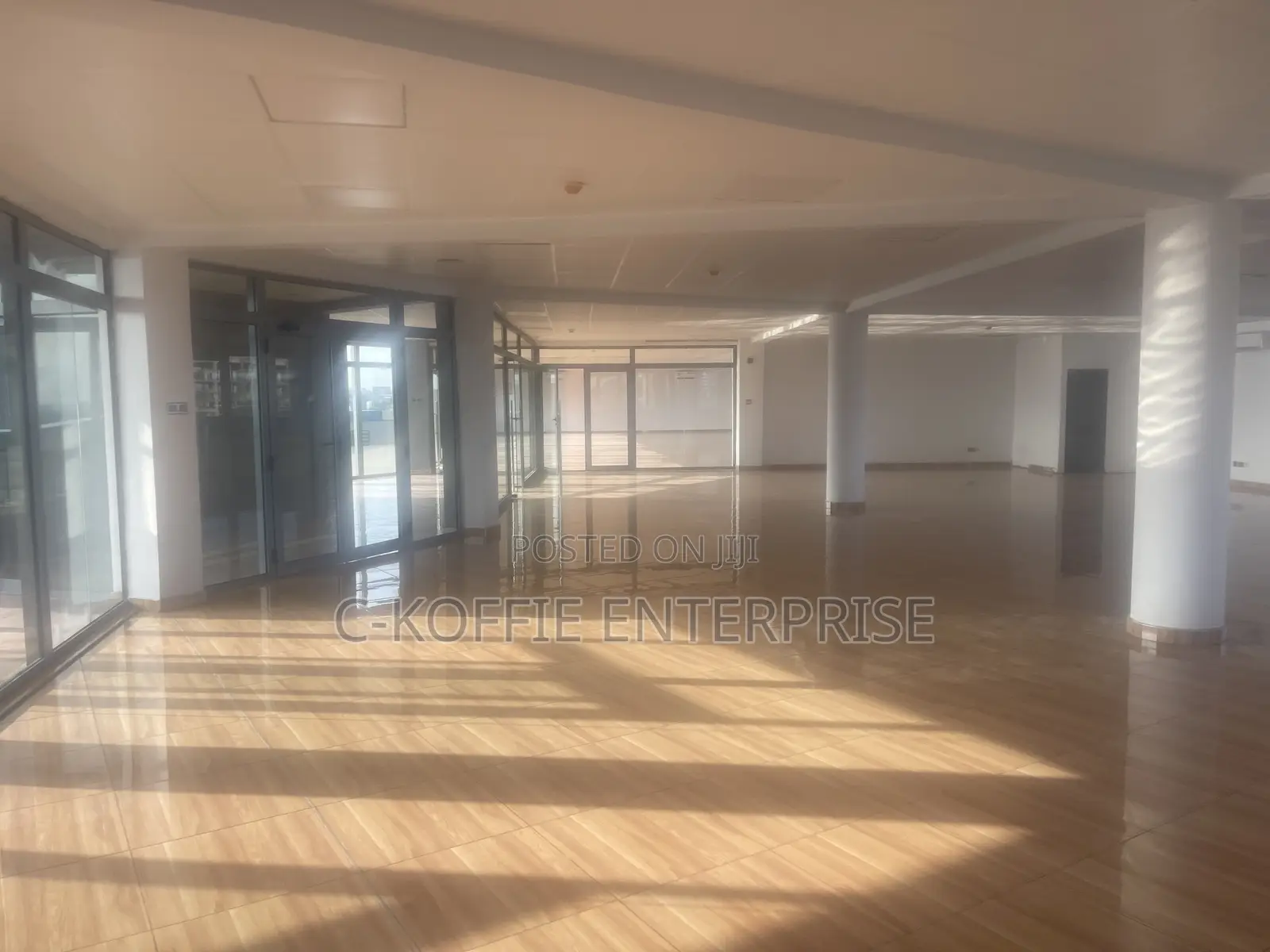 1800 SQM Office at Airport for Rent