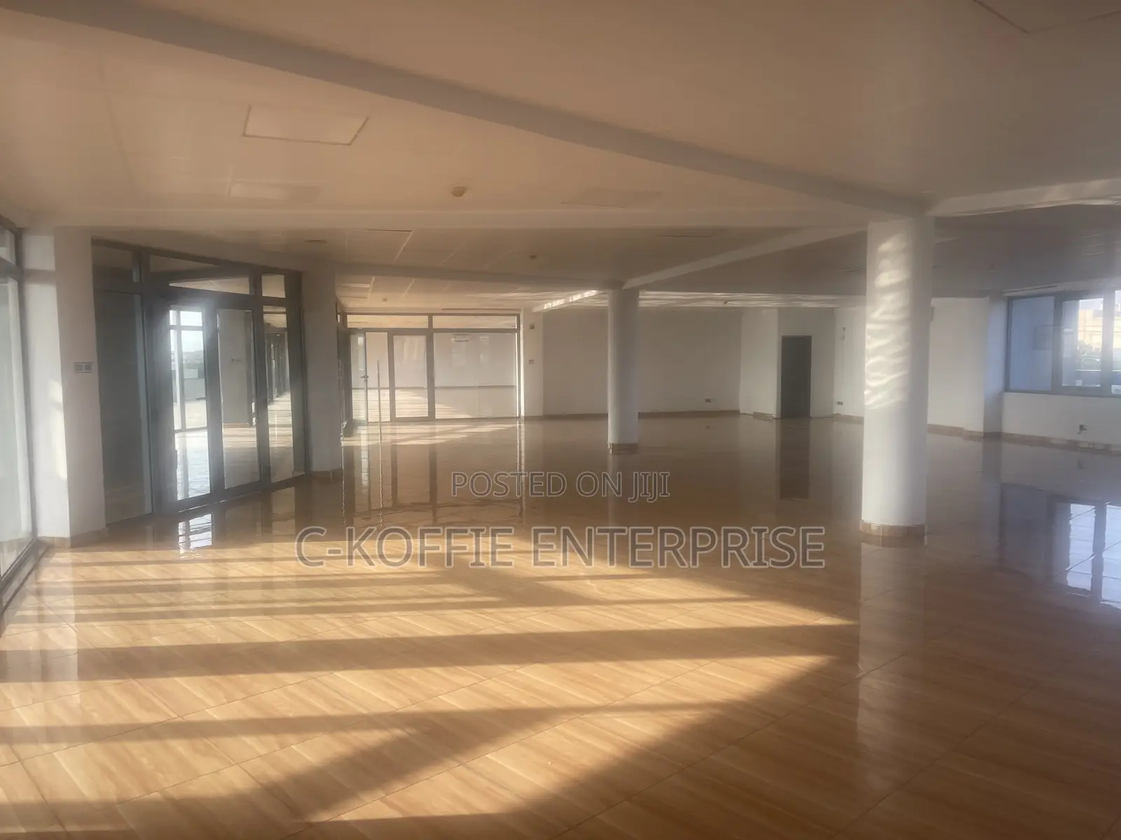 1800 SQM Office at Airport for Rent