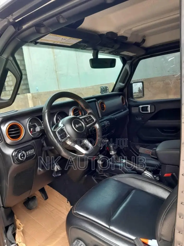 Jeep Gladiator Overland 2021 Black