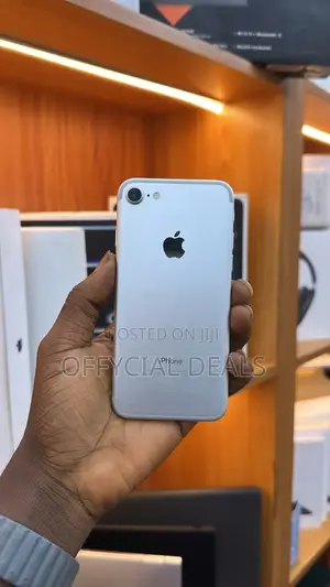 Apple iPhone 7 32 GB White