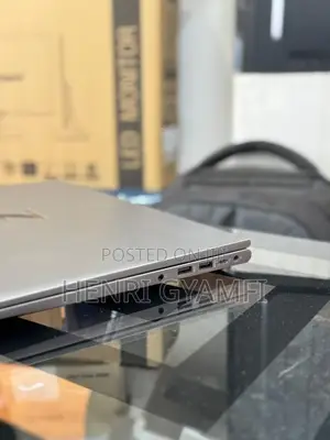 Laptop HP ZBook Firefly 14 G7 16GB Intel Core i7 SSD 512GB