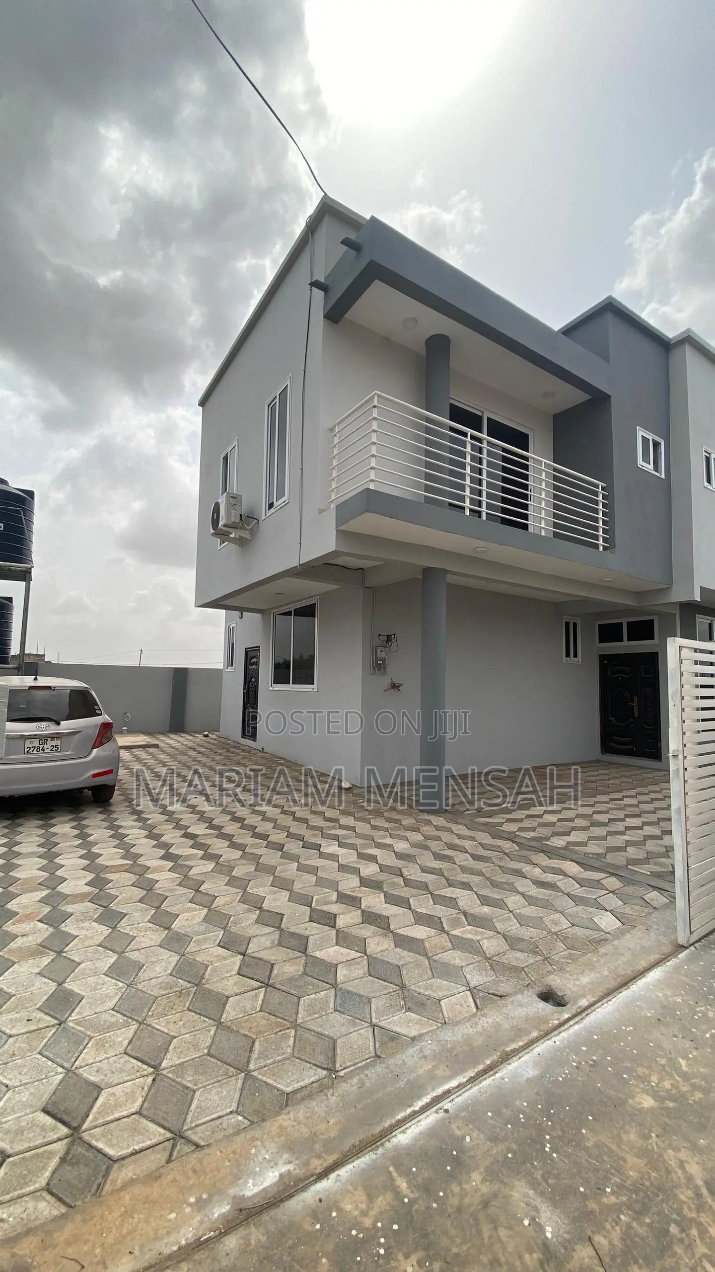 2bdrm Townhouse/Terrace in East Legon Hills, A&C Mall Area for sale