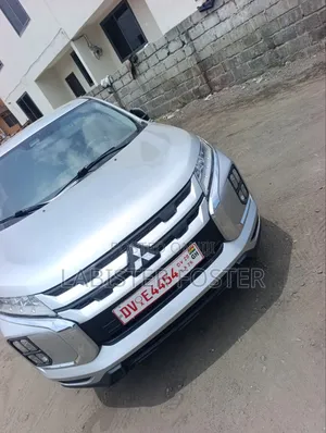 Mitsubishi Outlander 2020 Silver
