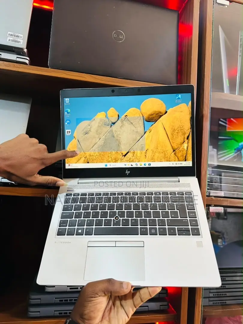 Laptop HP EliteBook 745 16GB AMD Ryzen 7 SSD 256GB