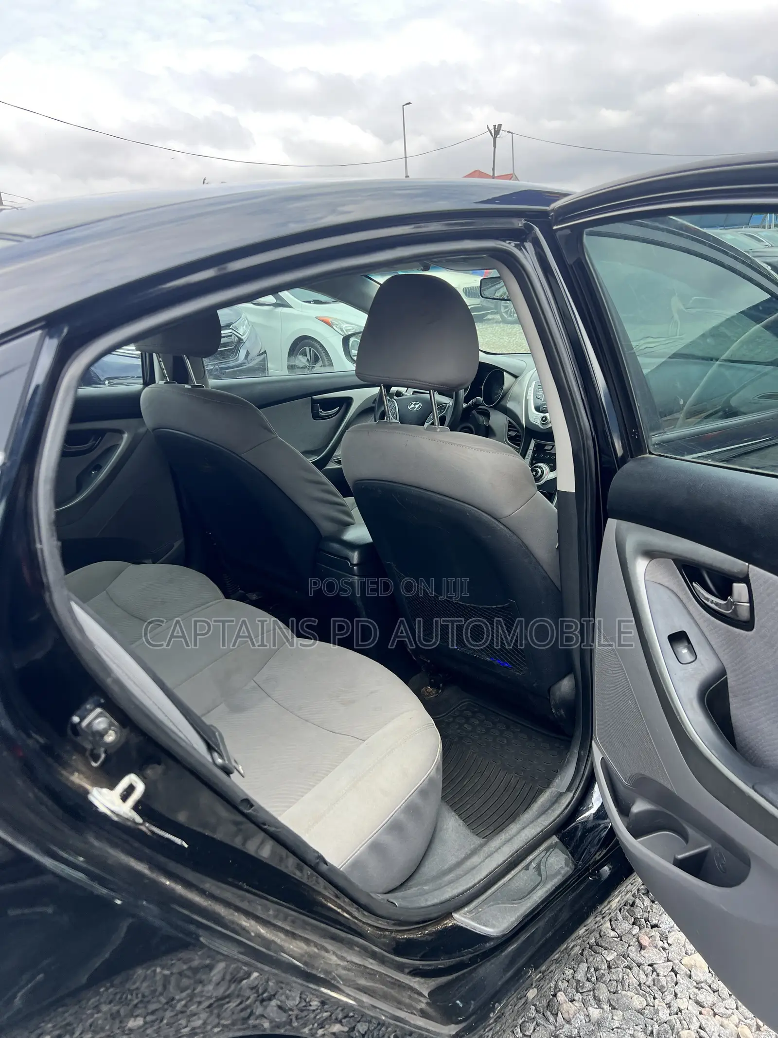 Hyundai Elantra 2012 Black