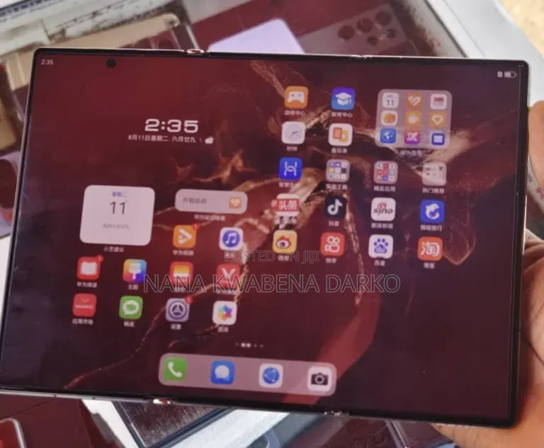 Huawei Mate XT Ultimate Design 512 GB Red