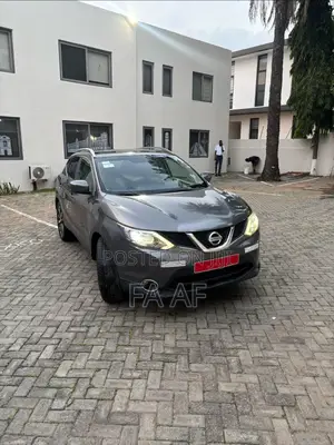 Nissan Qashqai 2015 Gray