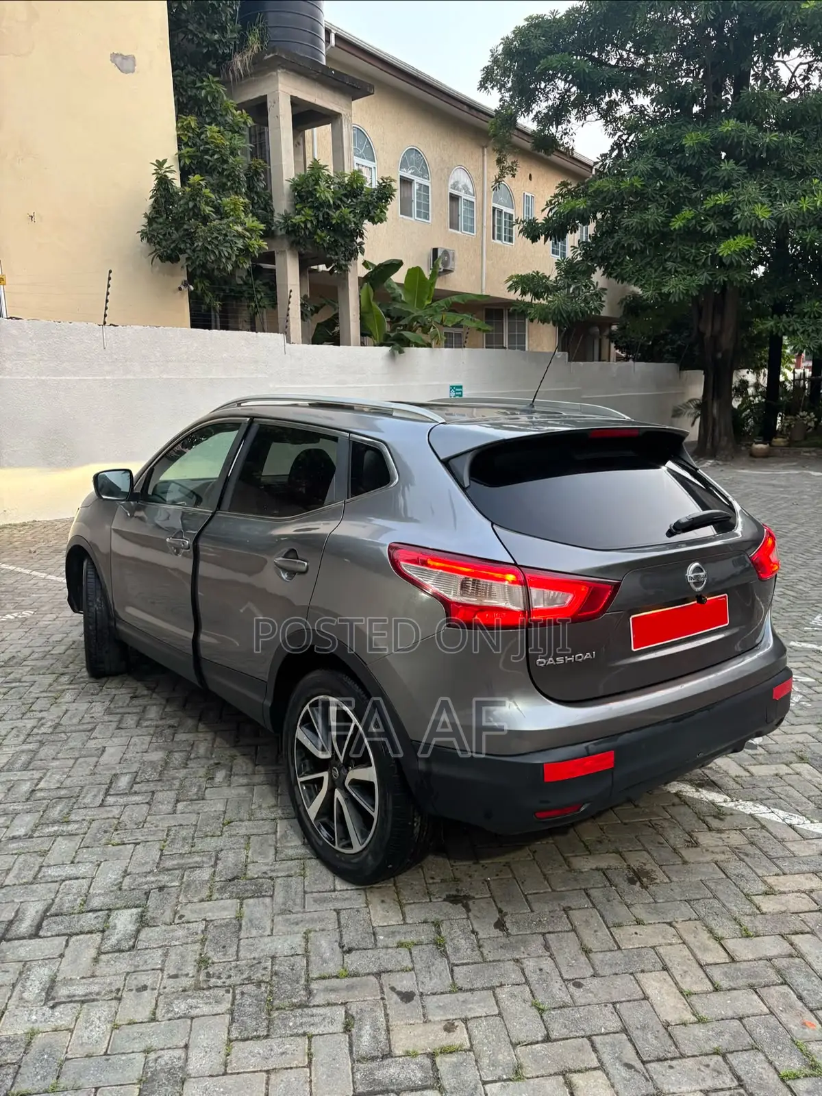 Nissan Qashqai 2015 Gray