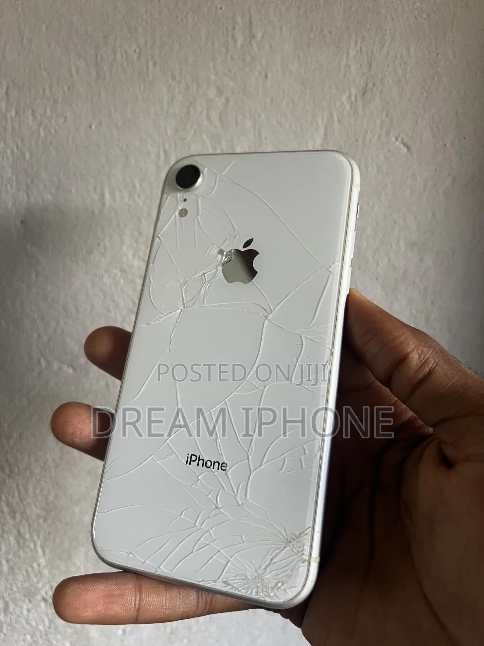 Apple iPhone XR 64 GB White