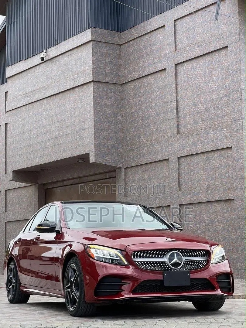 Mercedes-Benz C300 2020 Red