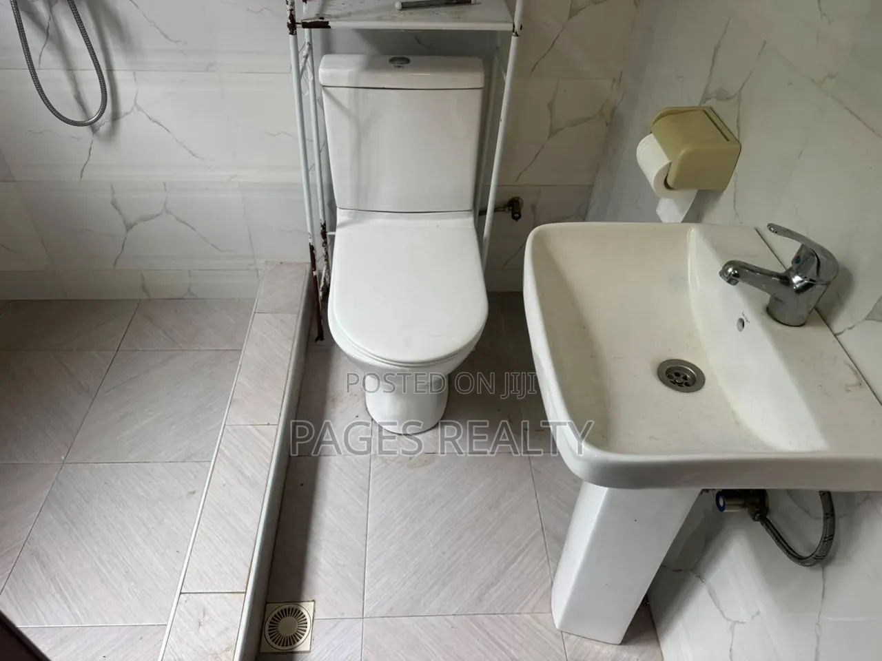 2bdrm Apartment in Spot M, Ola Achool Area for rent