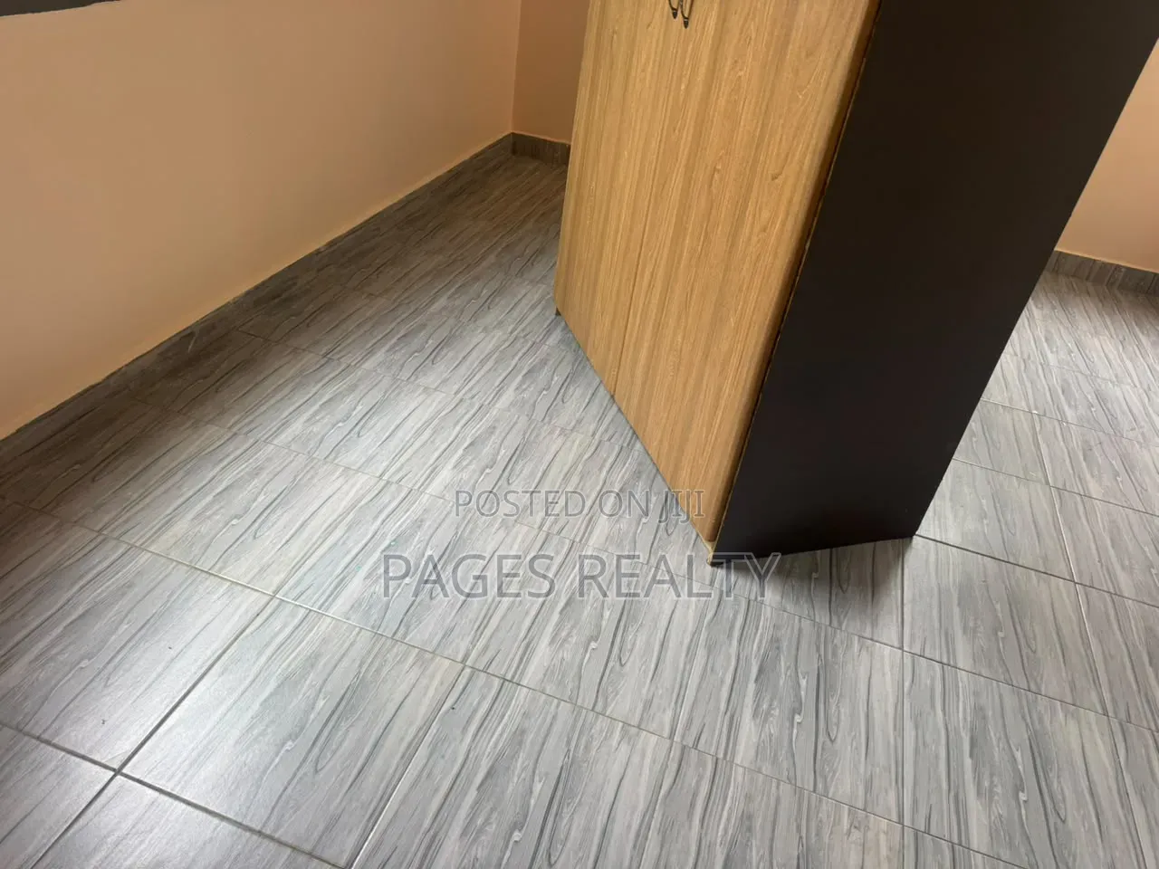 2bdrm Apartment in Spot M, Ola Achool Area for rent