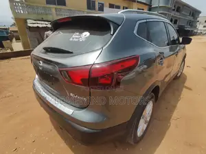 Nissan Rogue S AWD 2017 Silver