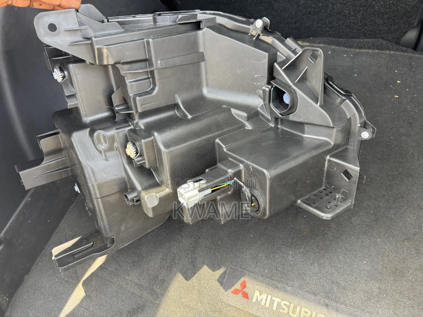 Mitsubishi Eclipse Cross 2023 Right Light