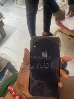 Apple iPhone XR 64 GB Black