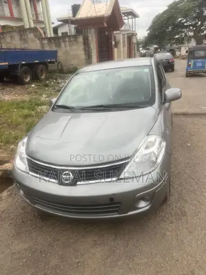 Nissan Versa 1.8 S 2007