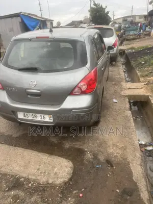 Nissan Versa 1.8 S 2007