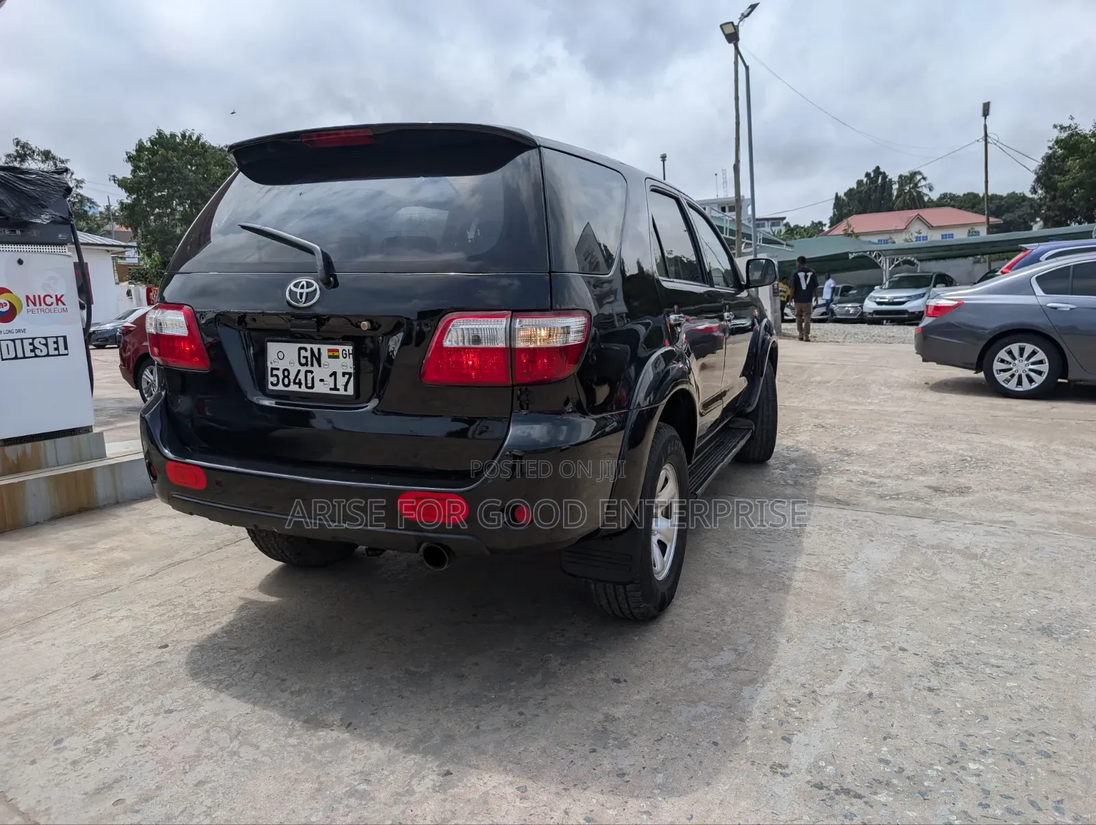 Toyota Fortuner 2.7 AWD 2011 Black