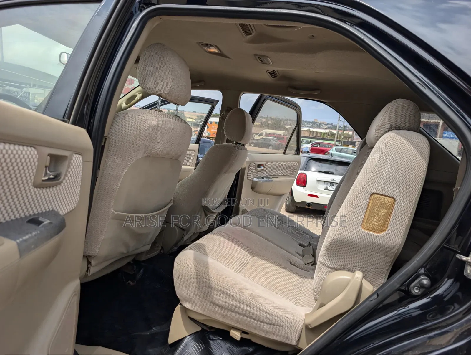 Toyota Fortuner 2.7 AWD 2011 Black