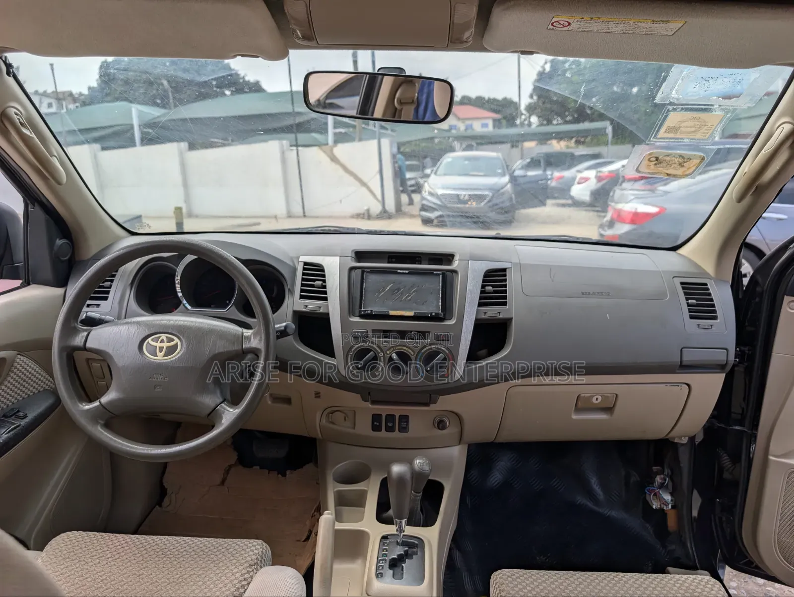 Toyota Fortuner 2.7 AWD 2011 Black