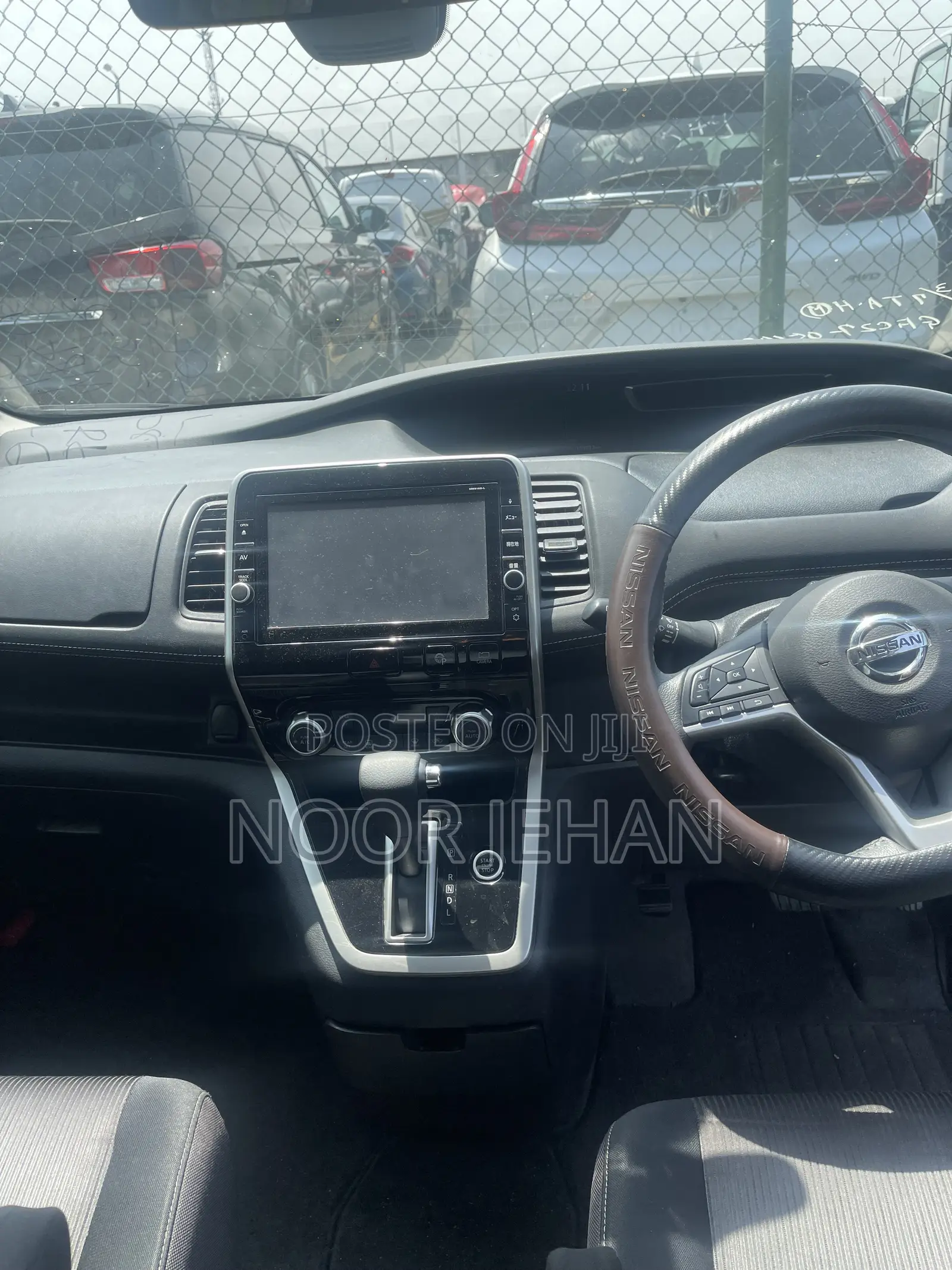 Nissan Serena 2017 White