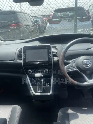 Nissan Serena 2017 White
