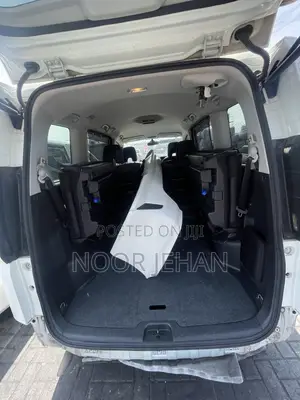 Nissan Serena 2017 White