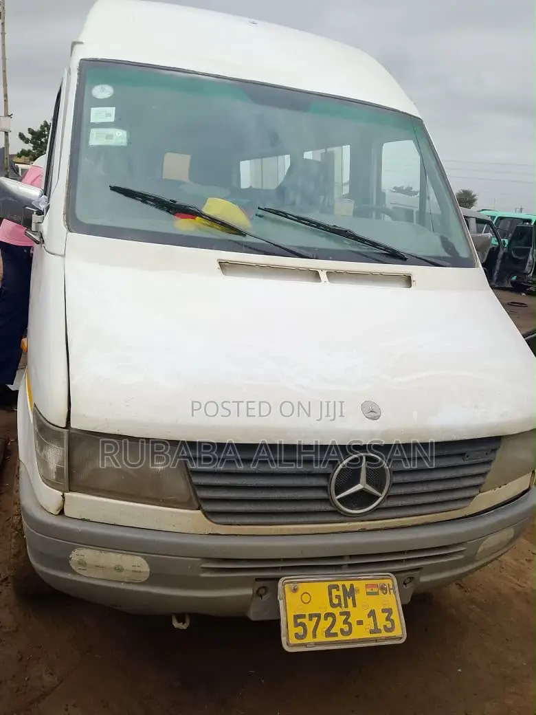 Mercedes-Benz Sprinter 2004 White