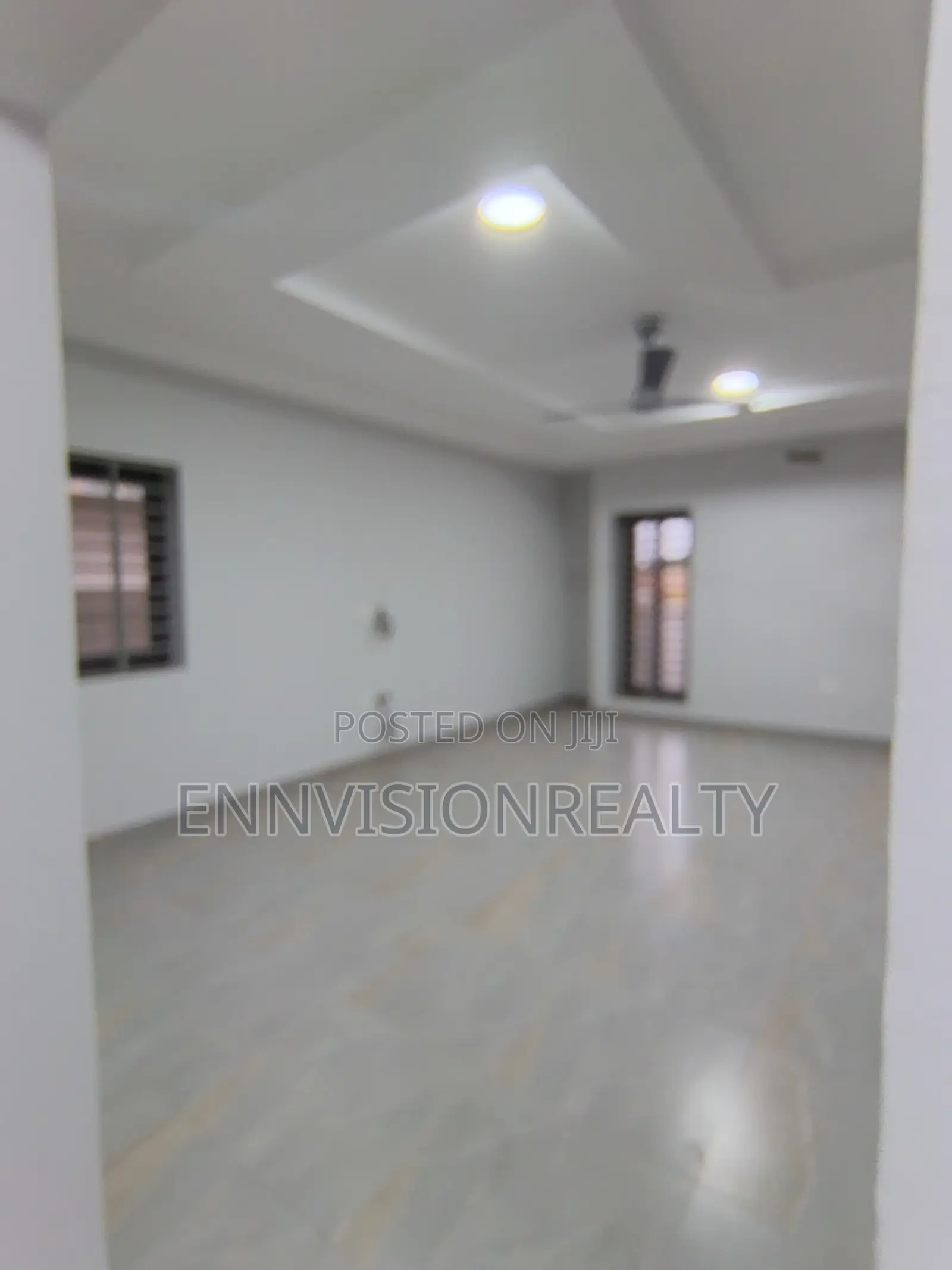 2bdrm Townhouse/Terrace in Post Office Area for sale