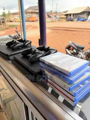 Ps4 Slim 1 Tb and 500gb